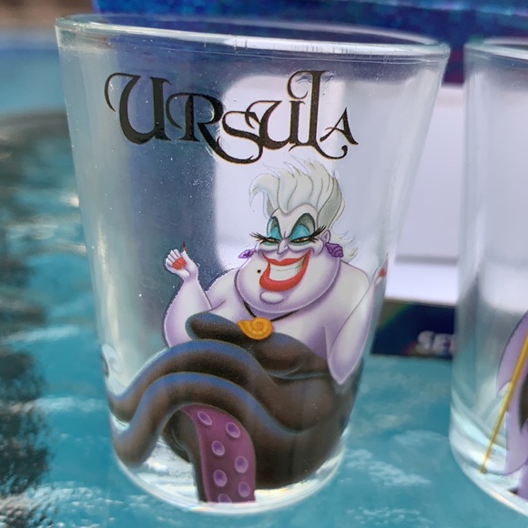 New Disney Glassware Set - Picture 4 of 11